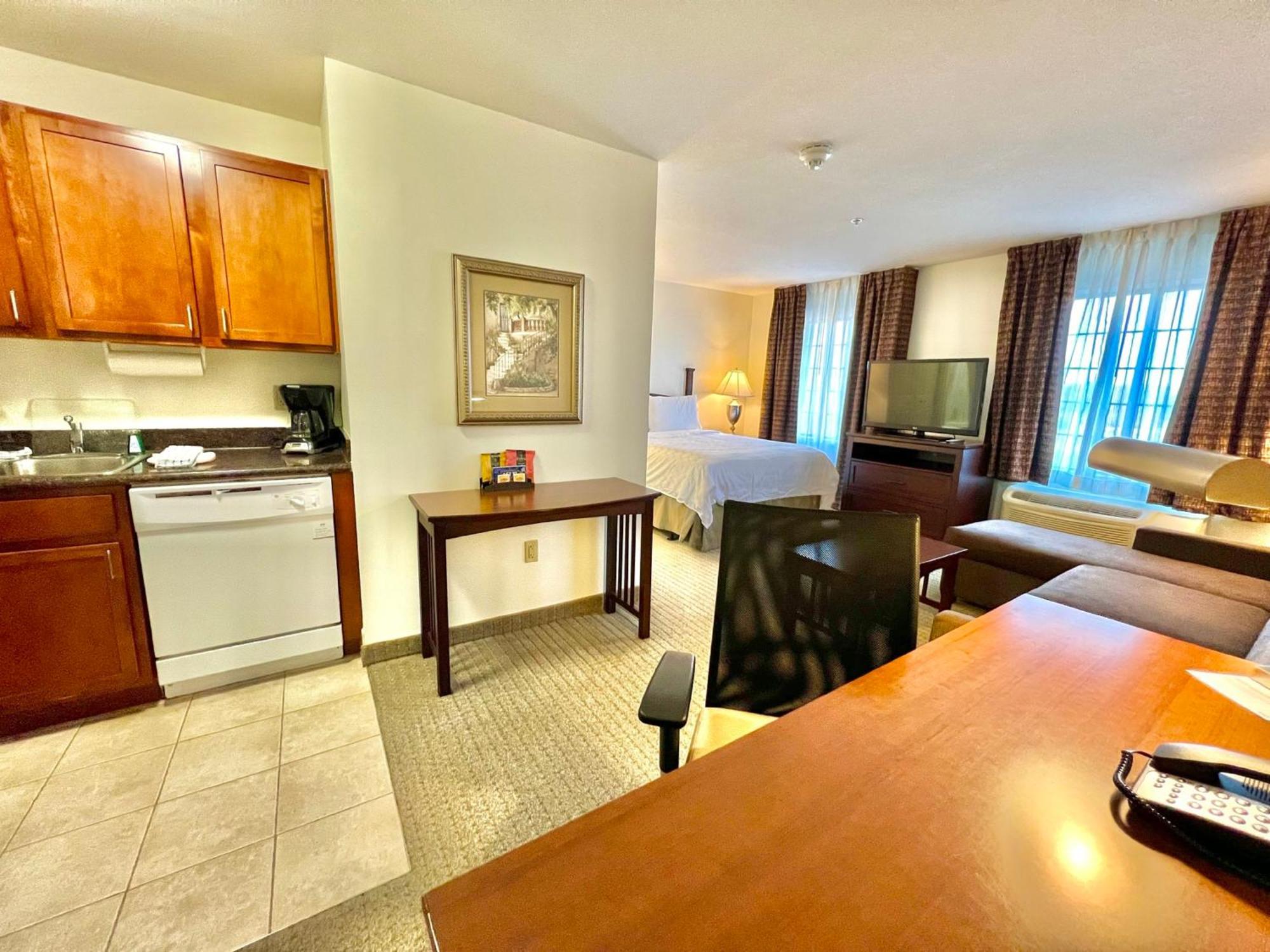 Staybridge Suites Detroit-Novi By Ihg Zewnętrze zdjęcie
